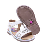 SANDALIA COQUETA PARA NIÑA COLOR PERLA DE SINTÉTICO YALTZA CON HEBILLA