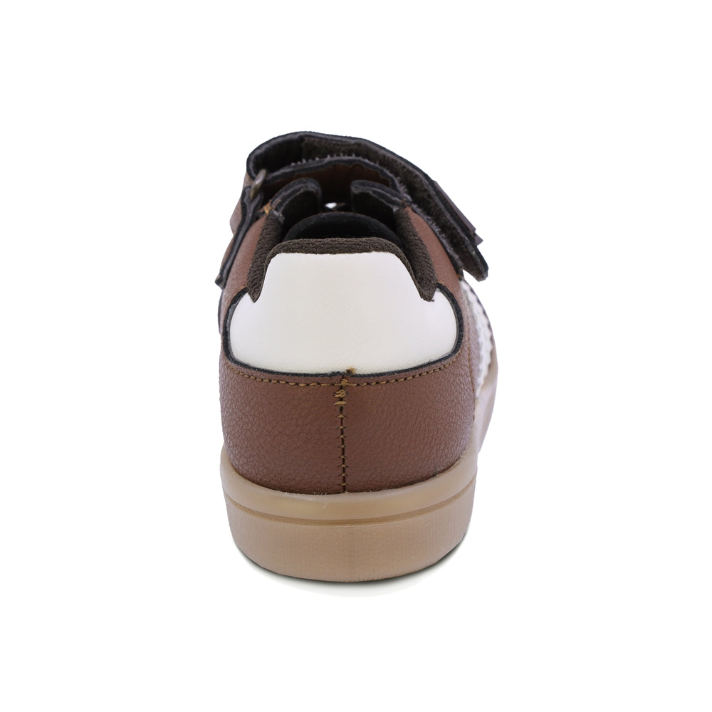 TENIS AUDAZ PARA NIÑO DE SINTÉTICO COLOR CAFÉ CLARO SMITH CON FRANJAS BLANCAS