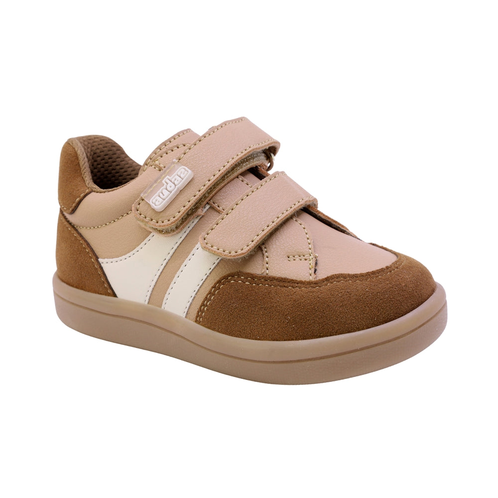 TENIS AUDAZ PARA NIÑO EN SINTÉTICO COLOR ARENA SMITH CON DOBLE TIRA DE CONTACTO