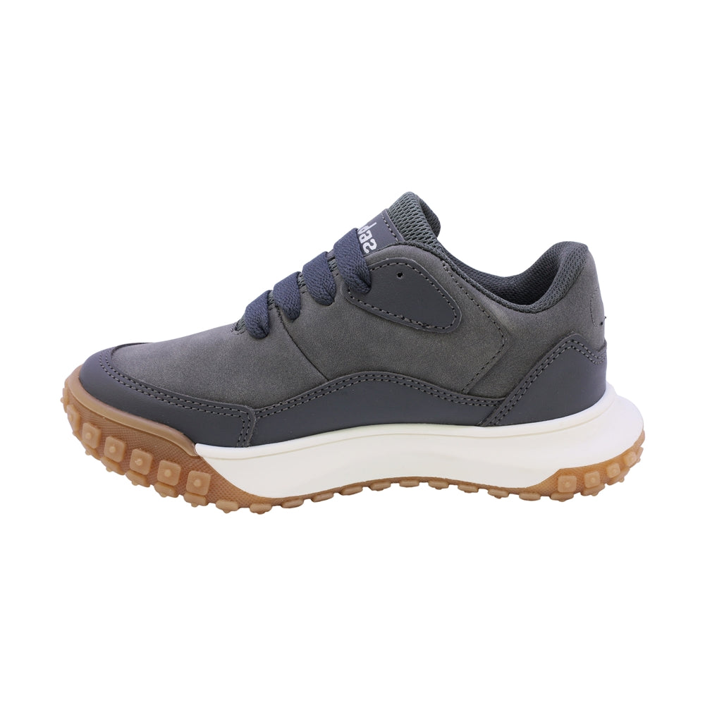 TENIS AUDAZ PARA NIÑO EN SINTÉTICO COLOR GRIS TIMBER CON AGUJETA