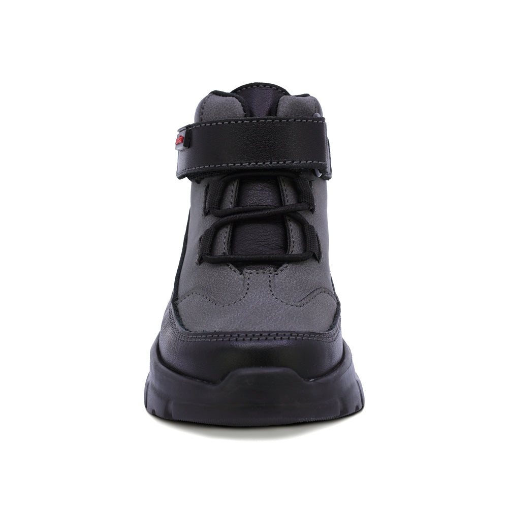 BOTA AUDAZ PARA NIÑO DE PIEL COLOR NEGRO SUELA NEMO CON TIRA DE CONTACTO