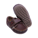 MOCASÍN AUDAZ PARA NIÑO COLOR CAFÉ DE PIEL MALAGA CON TIRA DE CONTACTO