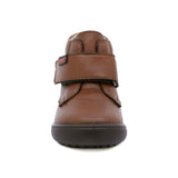 BOTA AUDAZ PARA NIÑO DE PIEL COLOR CAFÉ CLARO CASTOR CON TIRA DE CONTACTO