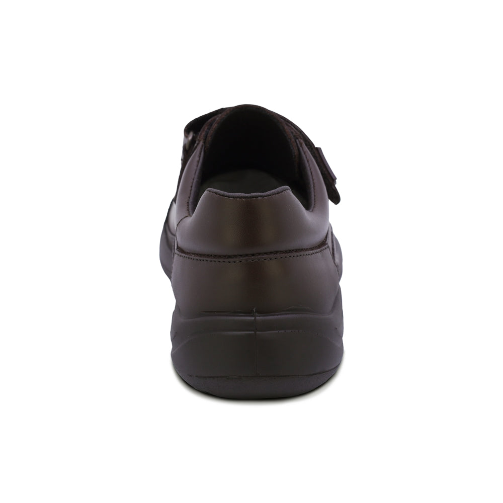 Zapato escolar Audaz de piel color café Tadeo con doble tira de contacto