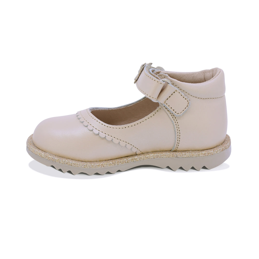 ZAPATO COQUETA PARA NIÑA PIEL COLOR BEIGE RONDY CON TIRA DE CONTACTO