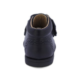 BOTITA AUDAZ PARA NIÑO DE PIEL COLOR NEGRO TOMY CON TIRA DE CONTACTO