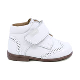 BOTITA AUDAZ PARA NIÑO DE PIEL COLOR BLANCO TOMY CON TIRA DE CONTACTO