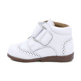 BOTITA AUDAZ PARA NIÑO DE PIEL COLOR BLANCO TOMY CON TIRA DE CONTACTO