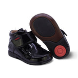 BOTITA AUDAZ PARA NIÑO EN CHAROL COLOR NEGRO TOMY CON TIRA DE CONTACTO