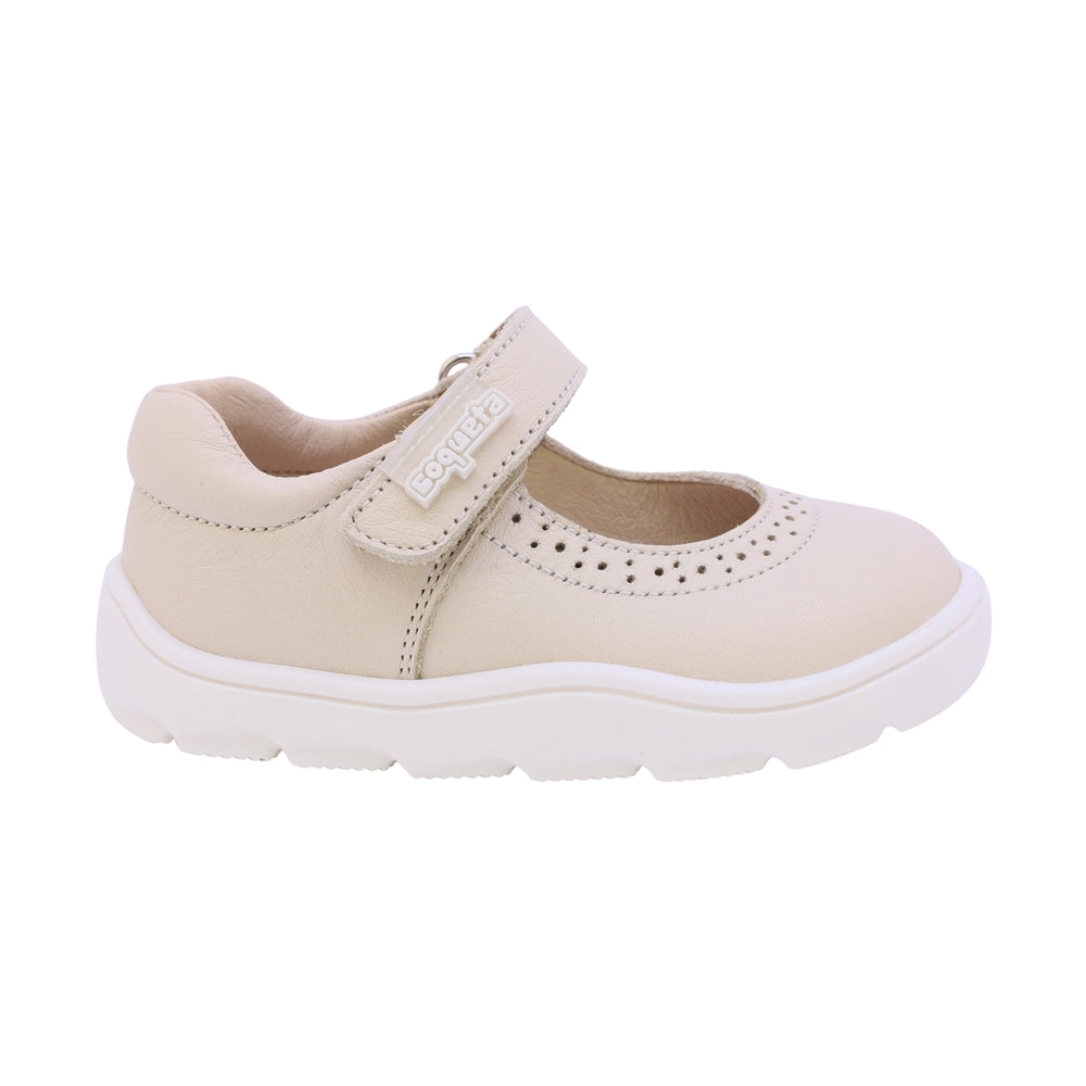 BALERINA COQUETA PARA NIÑA EN PIEL COLOR BEIGE ZERO CON TIRA DE CONTACTO