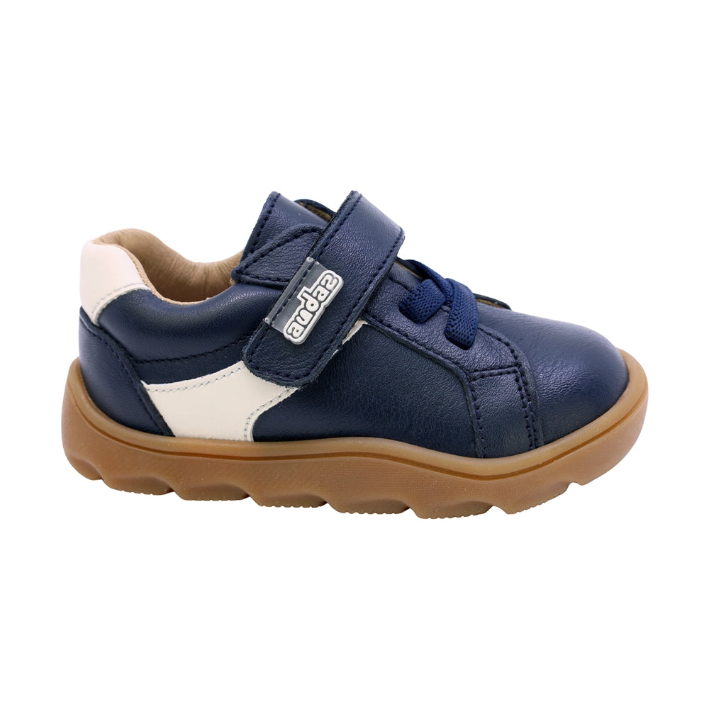 TENIS AUDAZ PARA NIÑO EN PIEL COLOR AZUL ZERO CON AGUJETA Y TIRA DE CONTACTO
