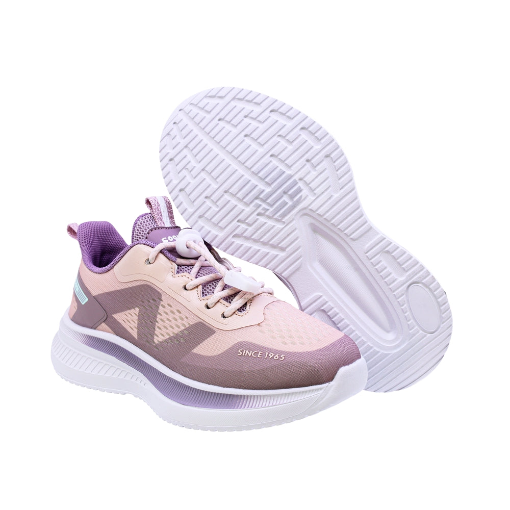 TENIS COQUETA PARA NIÑA COLOR BEIGE NUDE DE SINTÉTICO ROCCO CON AGUJETA ELÁSTICA