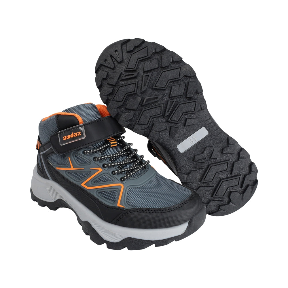 TENIS AUDAZ PARA NIÑO EN SINTÉTICO COLOR GRIS ALPINA CON AGUJETA Y TIRA DE CONTACTO