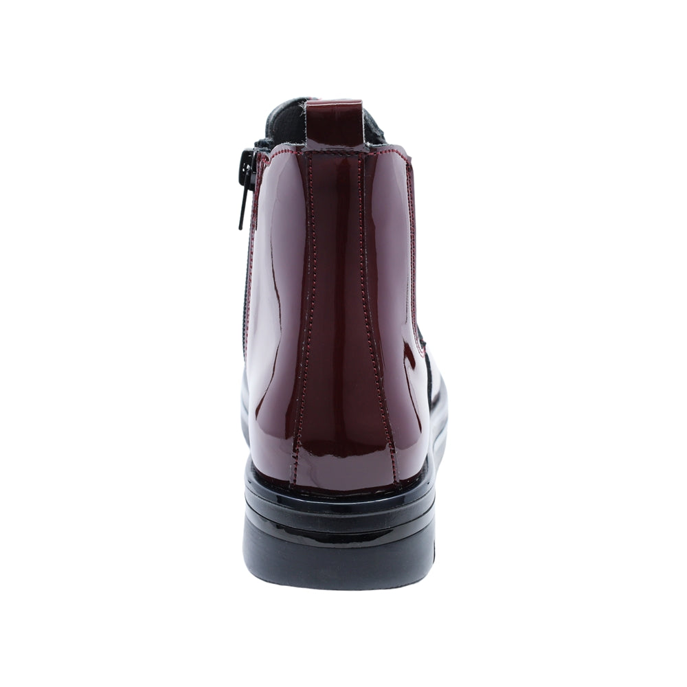BOTA COQUETA  PARA NIÑA CHAROL VINO NORA TIPO BOTIN