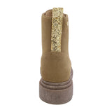 BOTA COQUETA PARA NIÑA EN PIEL COLOR BEIGE JAZZ CON AGUJETA