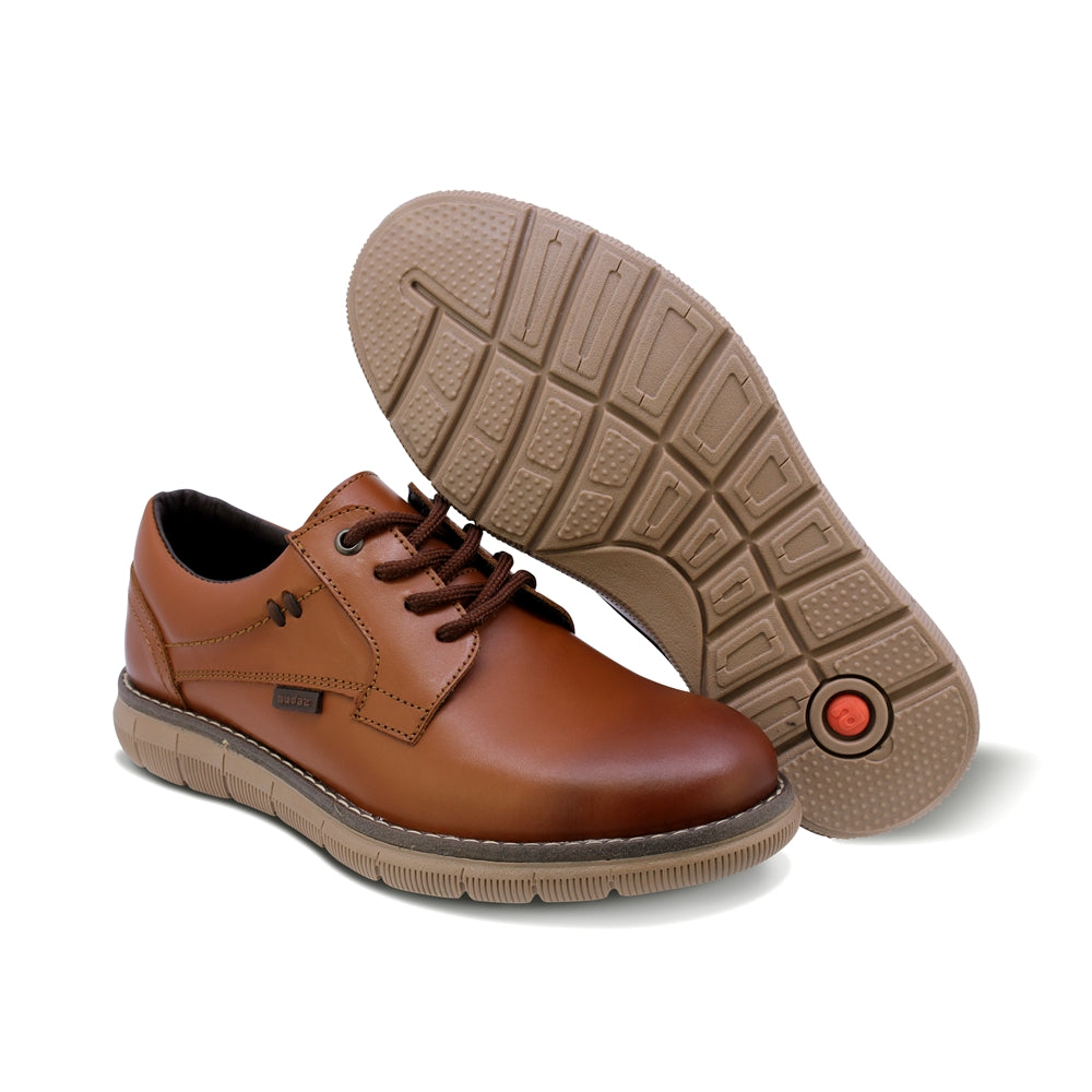 ZAPATO AUDAZ PARA NIÑO DE PIEL COLOR MIEL MURPHY CON AGUJETA