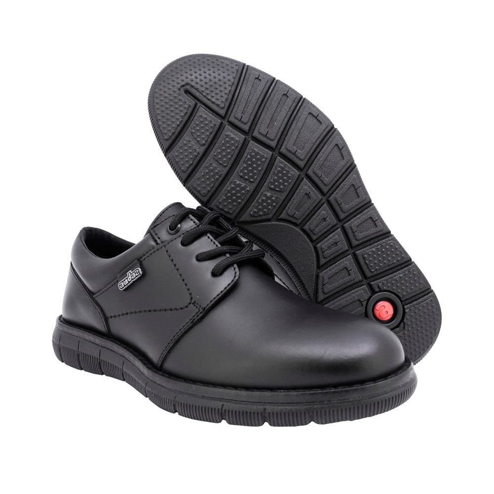 ZAPATO ESCOLAR AUDAZ PARA NIÑO PIEL NEGRO MURPHY CON AGUJETA