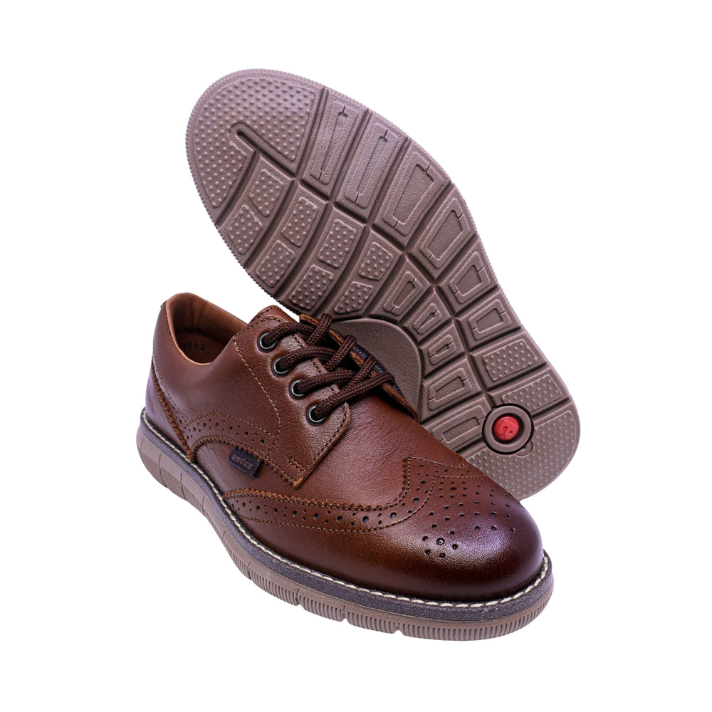 ZAPATO AUDAZ PARA NIÑO COLOR MIEL DE PIEL MURPHY CON AGUJETA