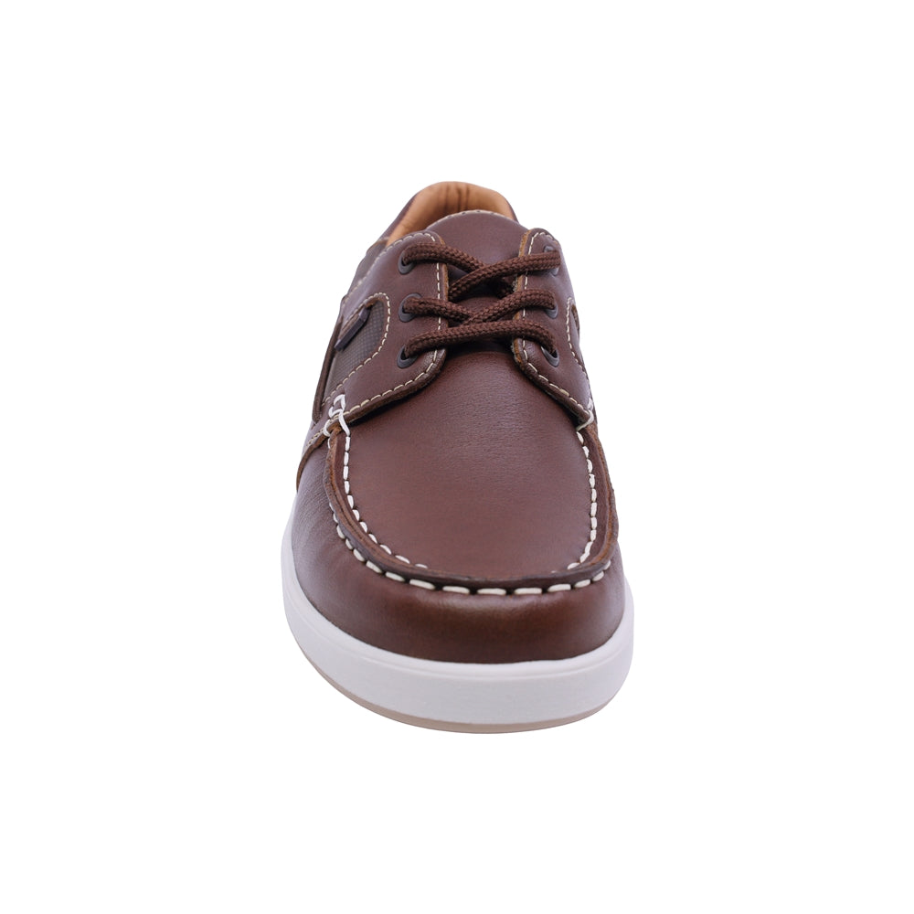 MOCASÍN AUDAZ PARA NIÑO COLOR CAFÉ DE PIEL STEVE CON AGUJETA