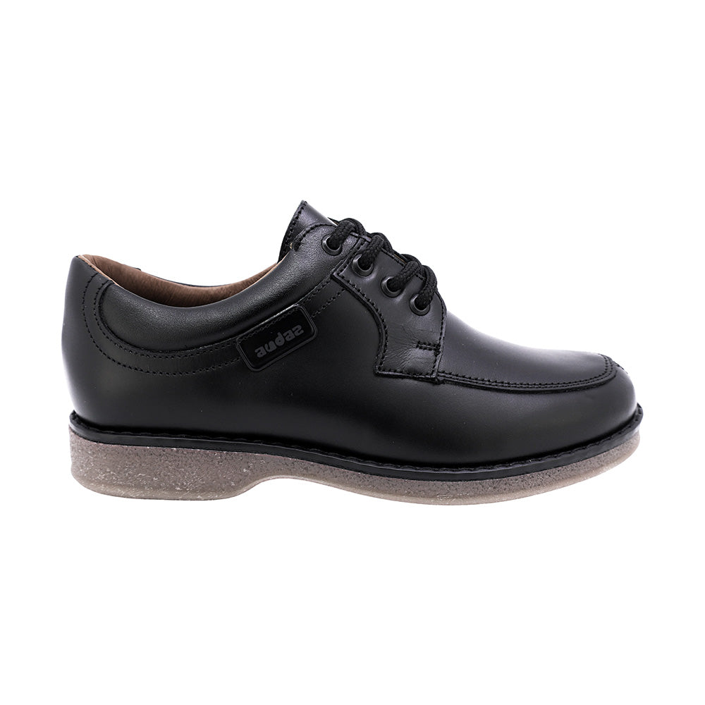 ZAPATO ESCOLAR AUDAZ PARA NIÑO PIEL NEGRO MATIAS CON AGUJETA