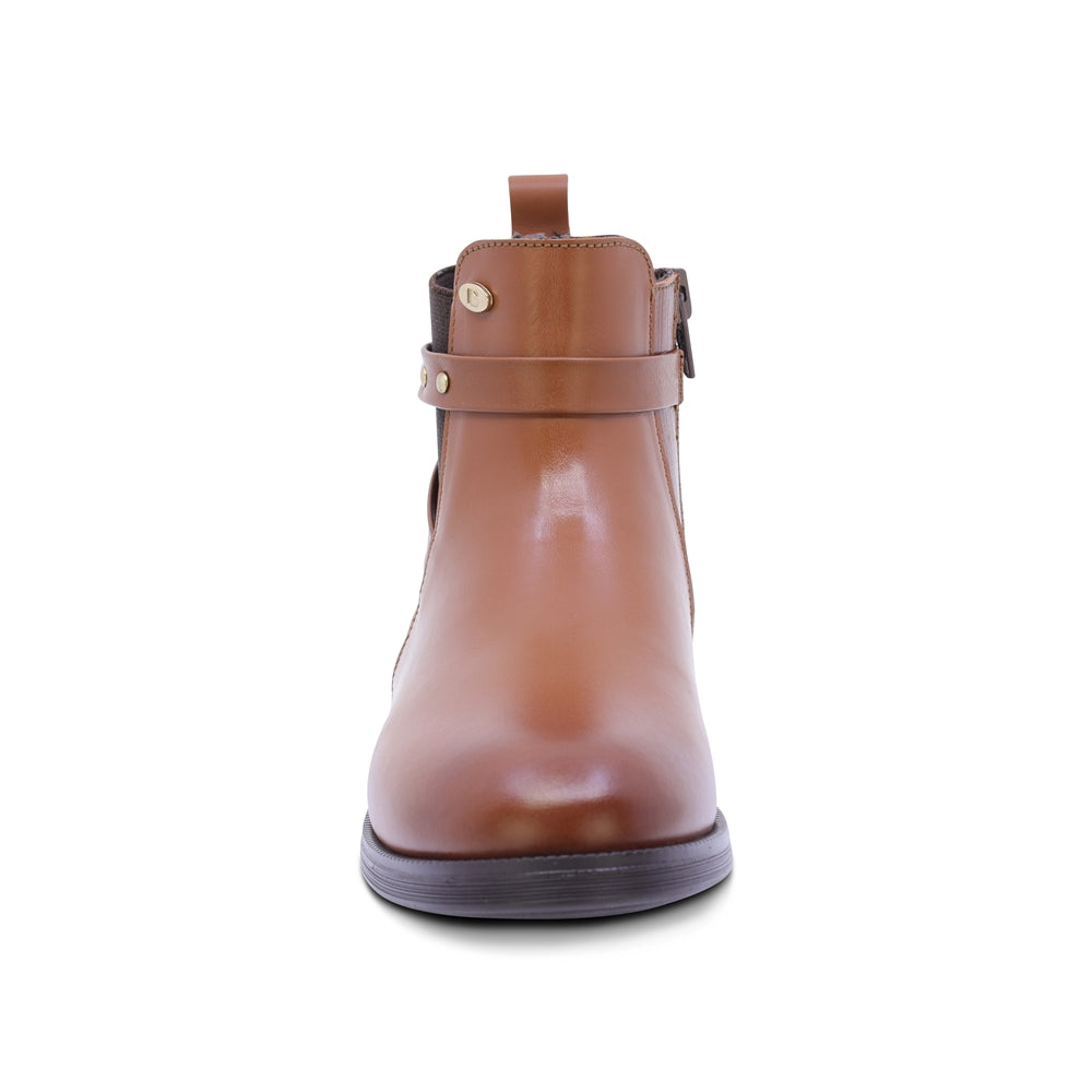 BOTA COQUETA PARA NIÑA DE PIEL COLOR MIEL CANUTA CON ESTOPEROLES