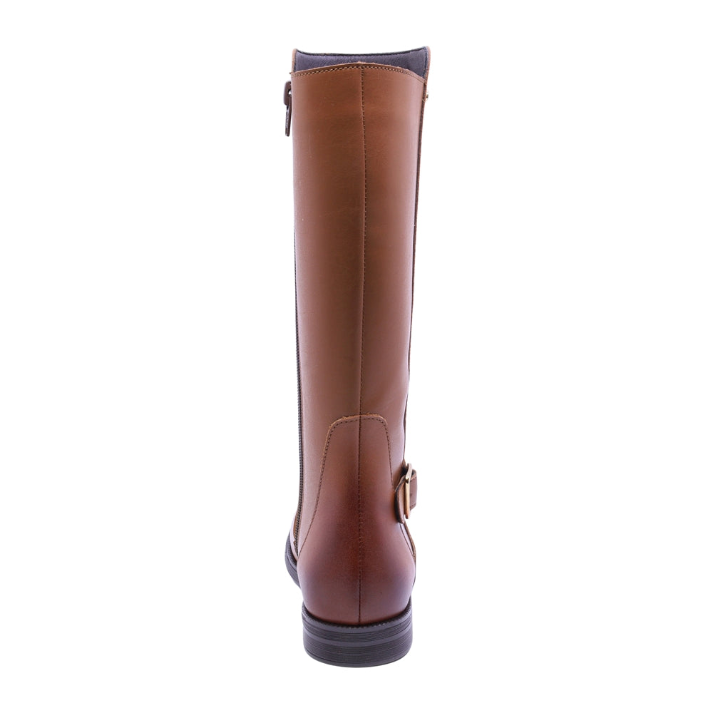 BOTA COQUETA PARA NIÑA EN SINTÉTICO COLOR MIEL CANUTA CON HEBILLA