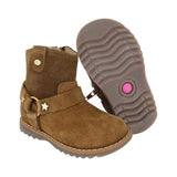 BOTA COQUETA PARA NIÑA EN PIEL COLOR MIEL RONDY CON DETALLE DE ESTRELLAS