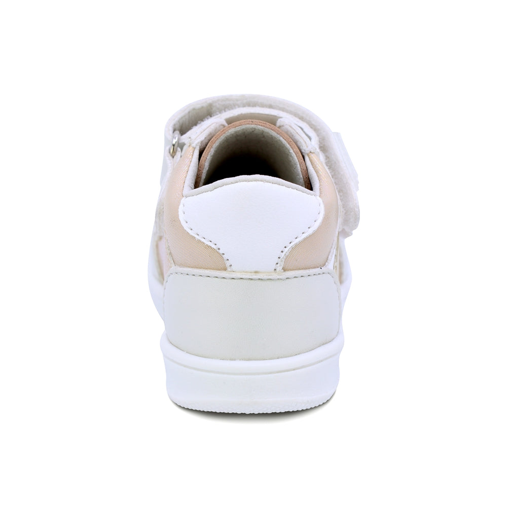 TENIS COQUETA PARA NIÑA DE SINTÉTICO COLOR BEIGE TEDDY CON TIRA DE CONTACTO