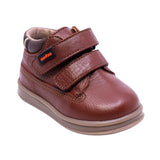 ZAPATO AUDAZ PARA NIÑO COLOR LADRILLO DE PIEL TEDDY CON TIRA DE CONTACTO