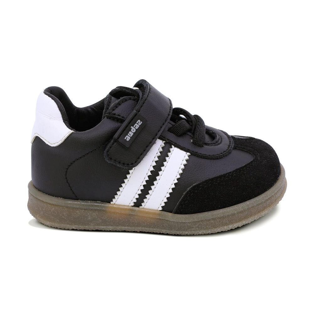 TENIS AUDAZ PARA NIÑO DE SINTÉTICO COLOR NEGRO TEDDY CON FRANJAS BLANCAS