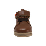 BOTA AUDAZ PARA NIÑO EN PIEL COLOR CAFÉ CLARO TEDDY CON AGUJETA Y TIRA DE CONTACTO