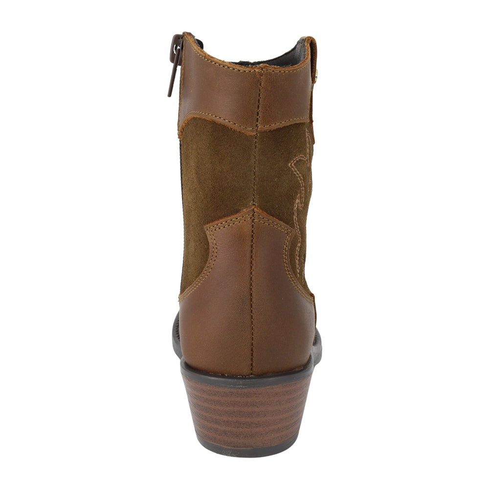 BOTA COQUETA PARA NIÑA EN PIEL COLOR CAFÉ CLARO MIRTA CON BORDADO