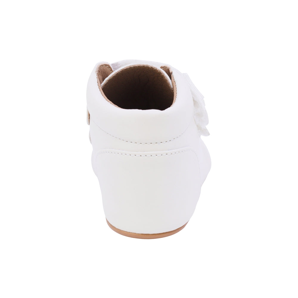 BOTA AUDAZ PARA NIÑO COLOR BEIGE DE SINTÉTICO PEUQUE CON TIRA DE CONTACTO