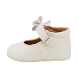 ZAPATO COQUETA PARA NIÑA DE SINTÉTICO COLOR BEIGE PEUQUE CON MOÑO DECORATIVO