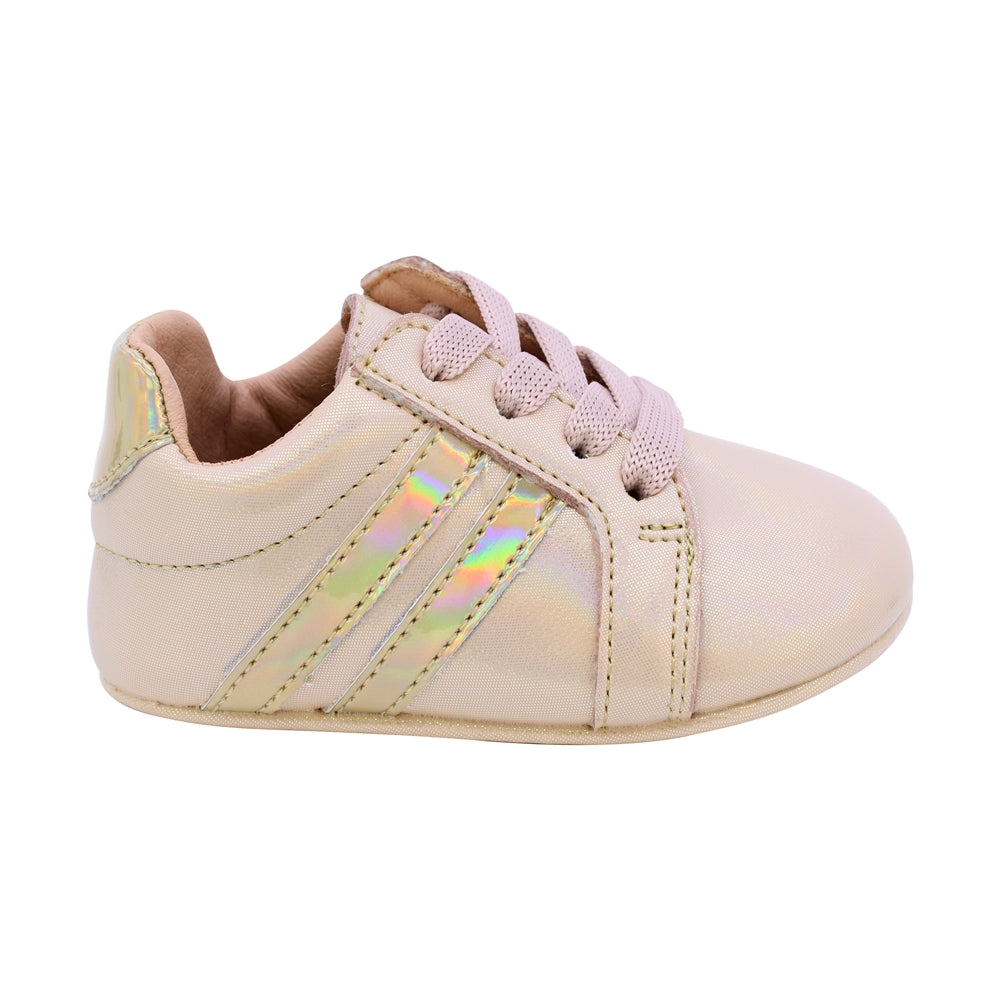 TENIS COQUETA PARA NIÑA DE SINTÉTICO COLOR ORO ROSADO PEUQUE CON AGUJETA