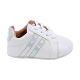 TENIS COQUETA PARA NIÑA DE SINTÉTICO COLOR PLATA PEUQUE CON AGUJETA