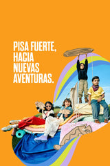 Niños con zapatos Coqueta y Audaz jugando a ser navegantes en un escenario de aventura. Campaña Pisa Fuerte, hacia nuevas aventuras.